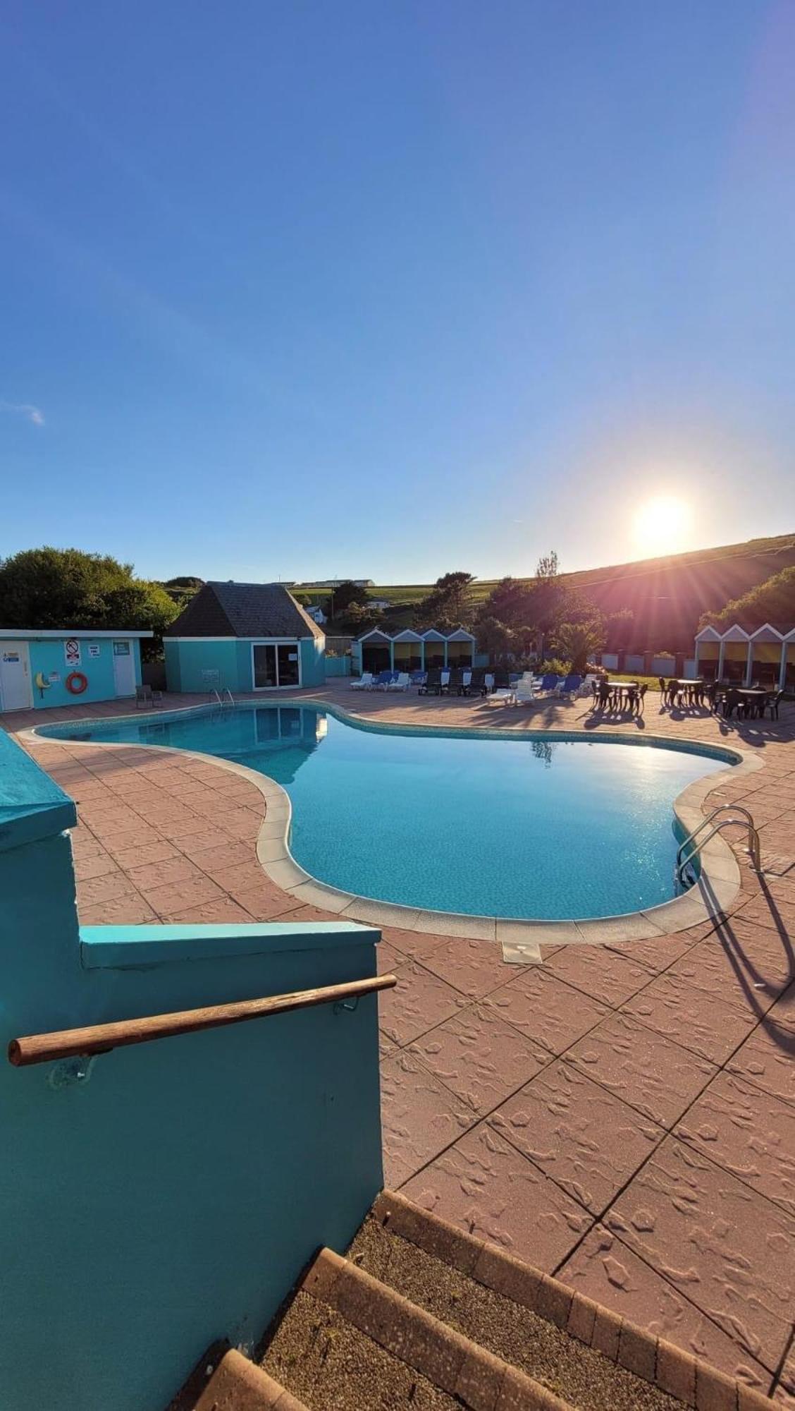Newquay Bay Resort Oakley 6 Birth Caravan ภายนอก รูปภาพ